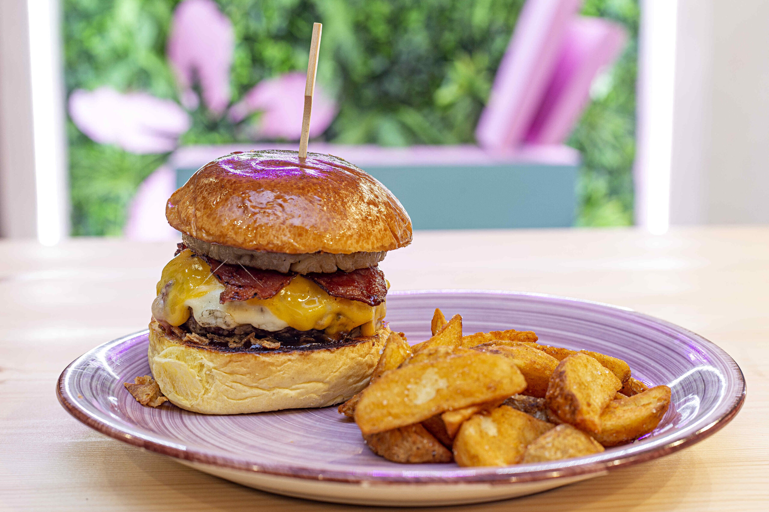 ukelele-burger-scaled.jpg ukelele-burger-scaled.jpg